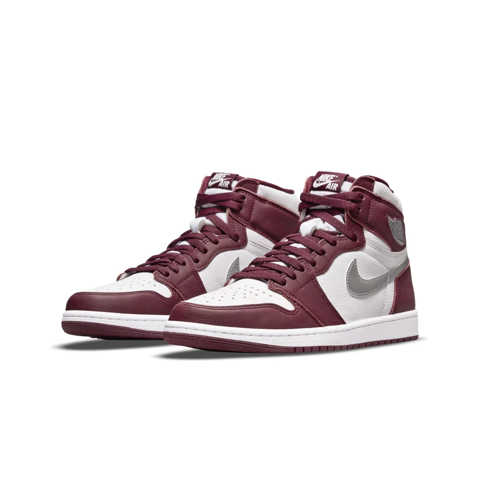 Air Jordan 1 Retro High OG 'Bordeaux' 555088-611