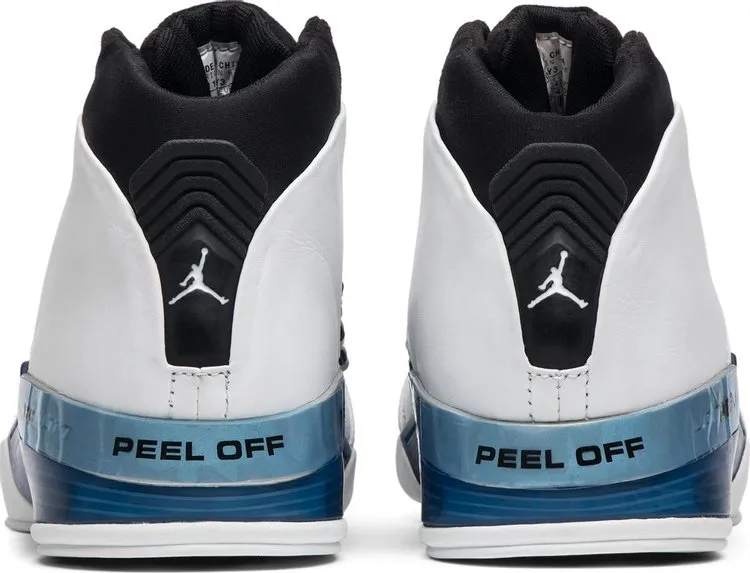 Air Jordan 17 OG College Blue, white