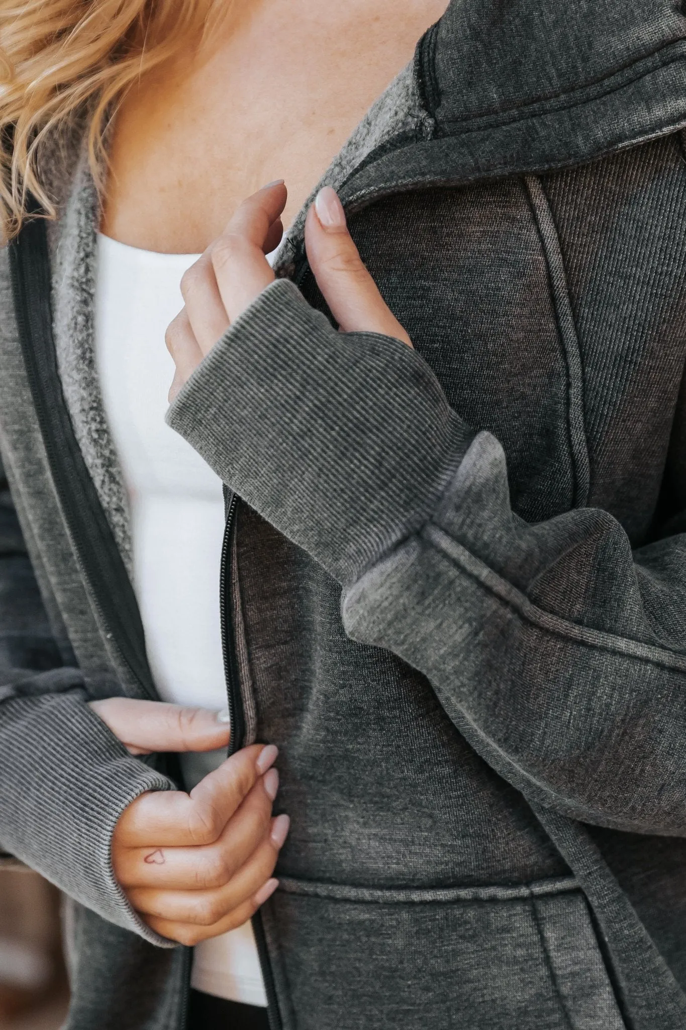 Cozy Essential Zip Up Sweatshirt - Charcoal