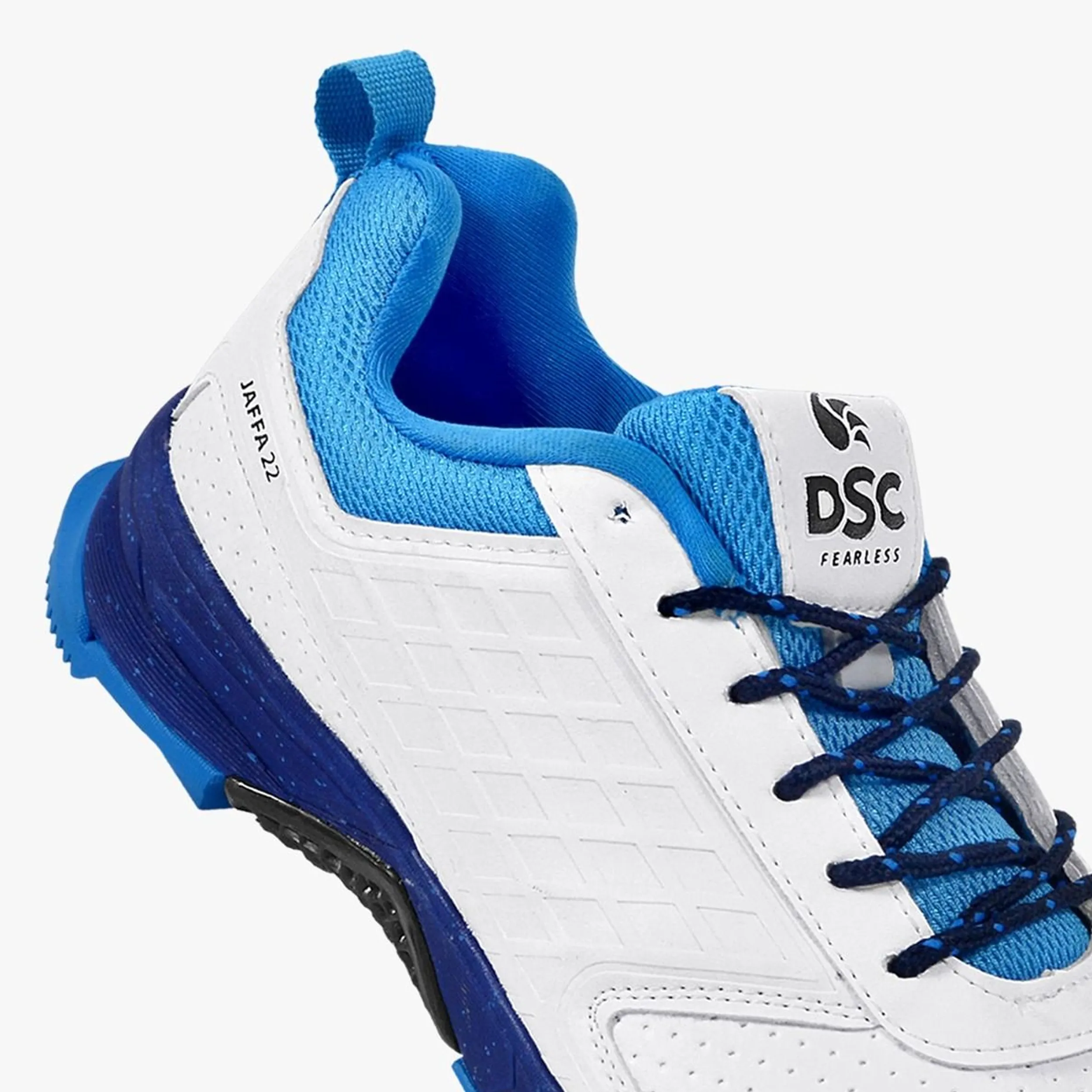 DSC Jaffa 22 Cricket Spike Shoes (White / Blue)