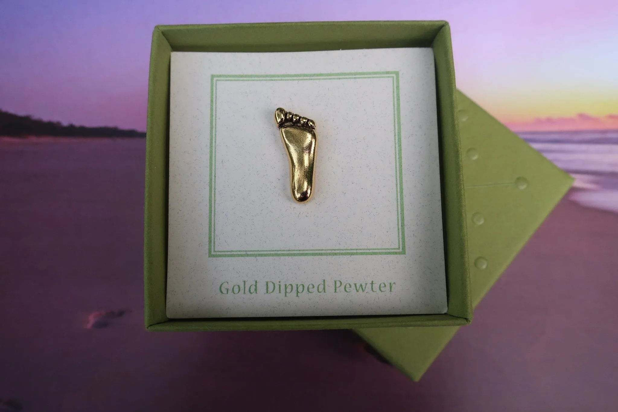 Foot Gold Lapel Pin