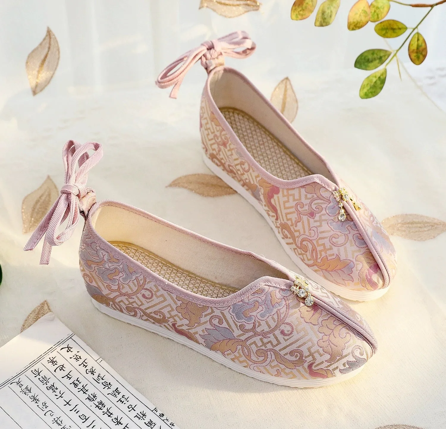 Hanfu Shoes: Averine