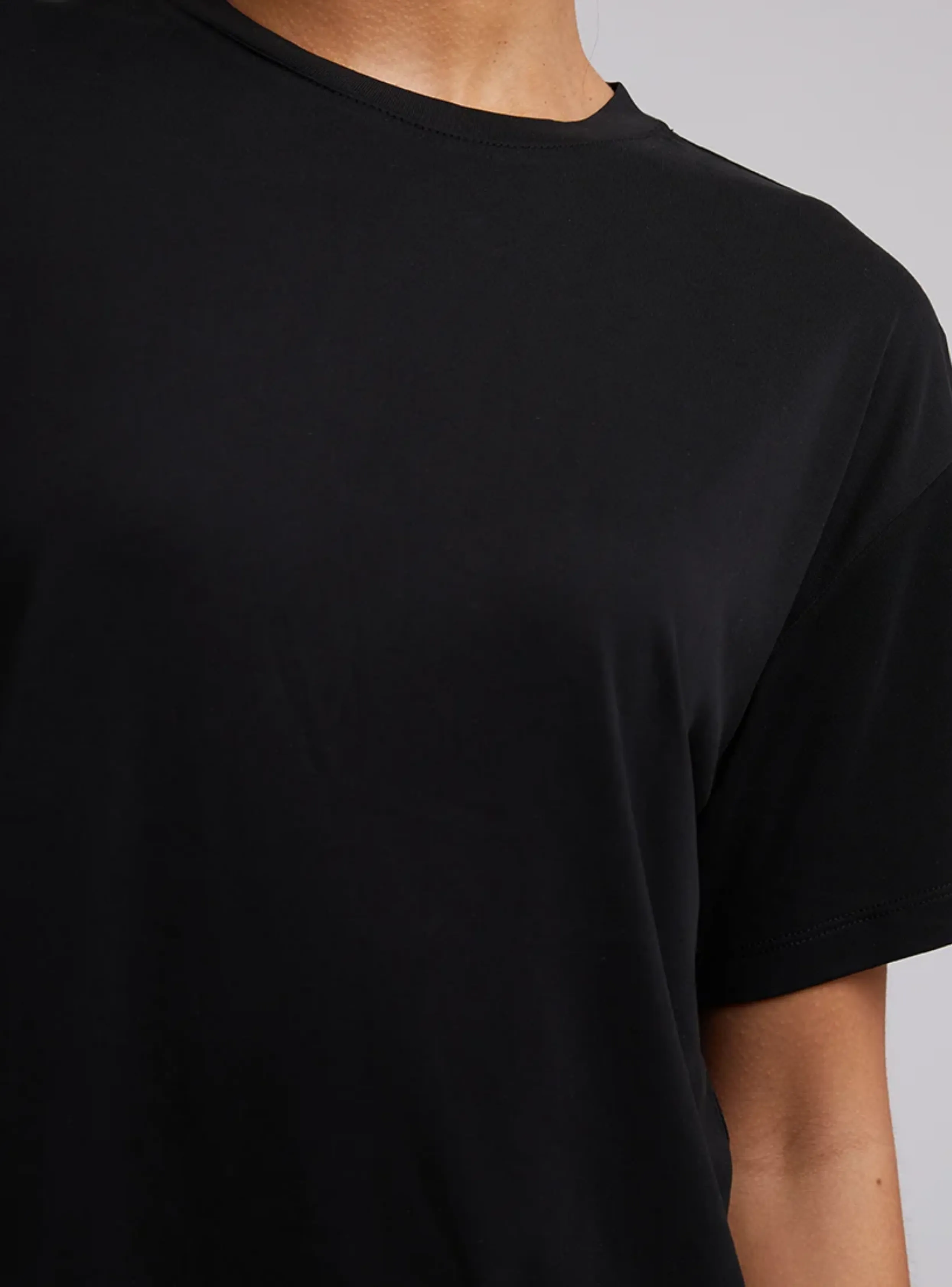 HARPER TEE - Black