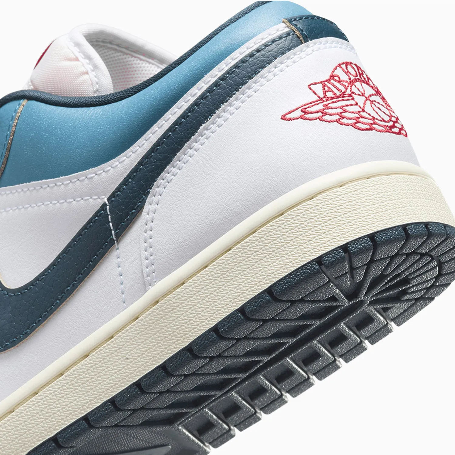 Men's Air Jordan 1 Low SE "Armory Navy"