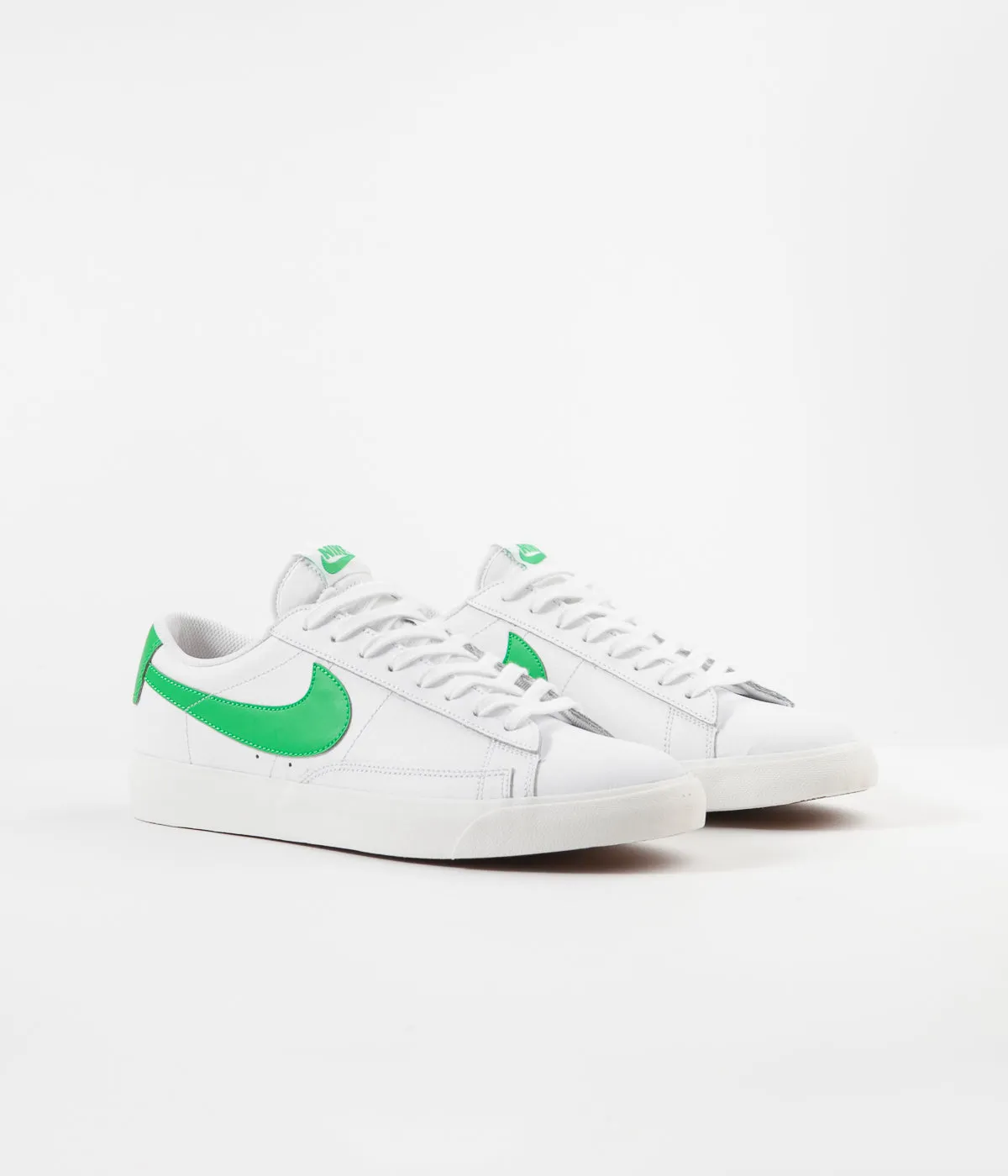 Nike Blazer Low Leather Shoes - White / Green Spark - Sail