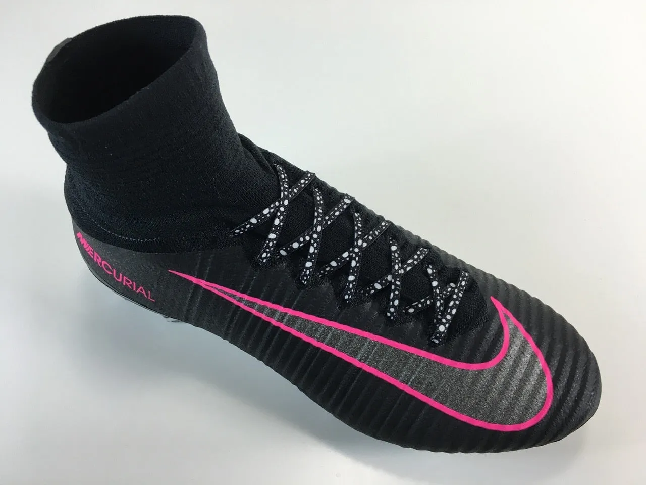 SR4U Laces Black Premium