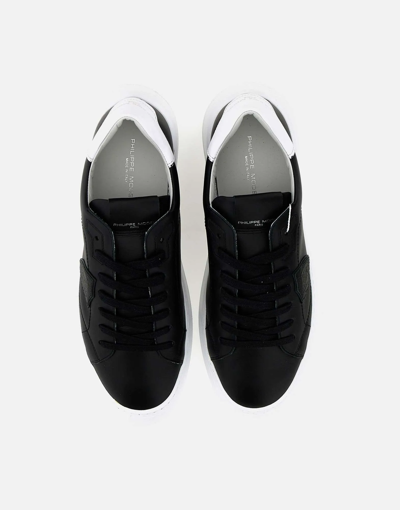 Temple Low Man Veau Sneakers in Black