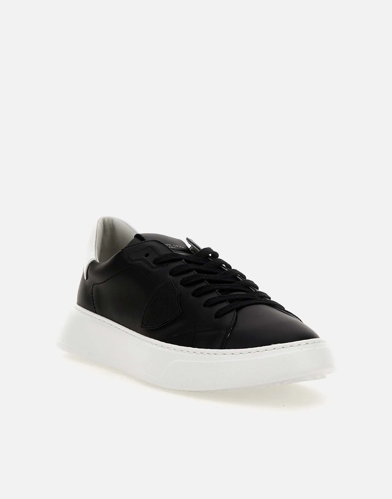 Temple Low Man Veau Sneakers in Black