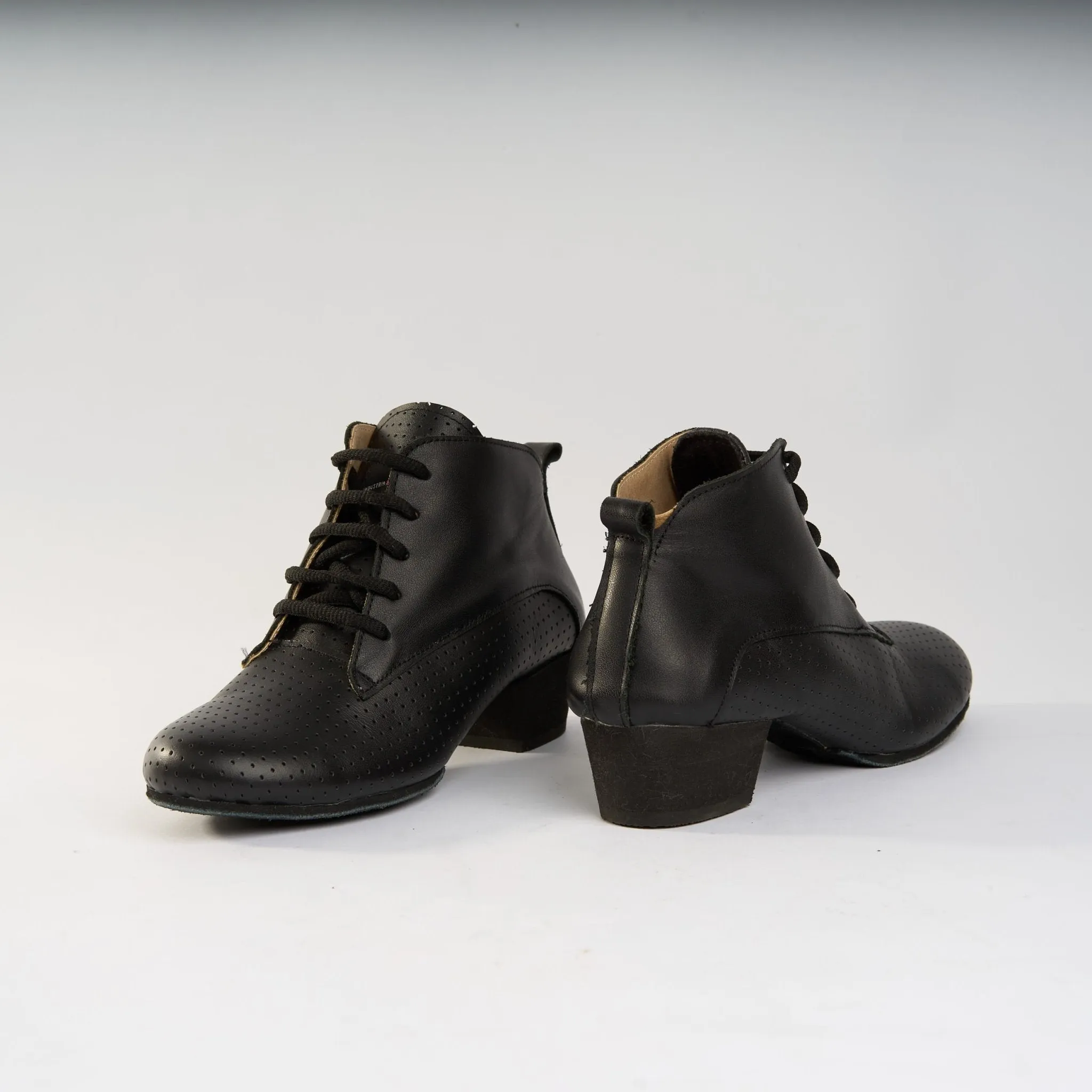 Textured Classic Black Leather - Handmade Tango Trainers - Tita 9600