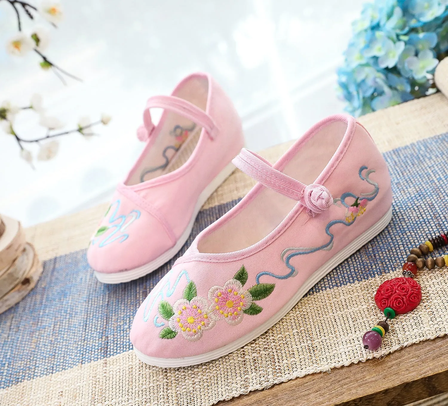 Women's Clothing Embroidered Buckle Height Increasing Insole Canvas Shoes