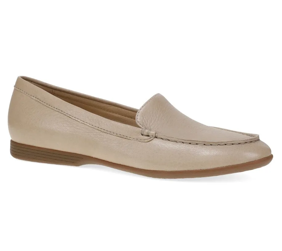 Women's Dansko Lorri 2043210600 Color: Sand